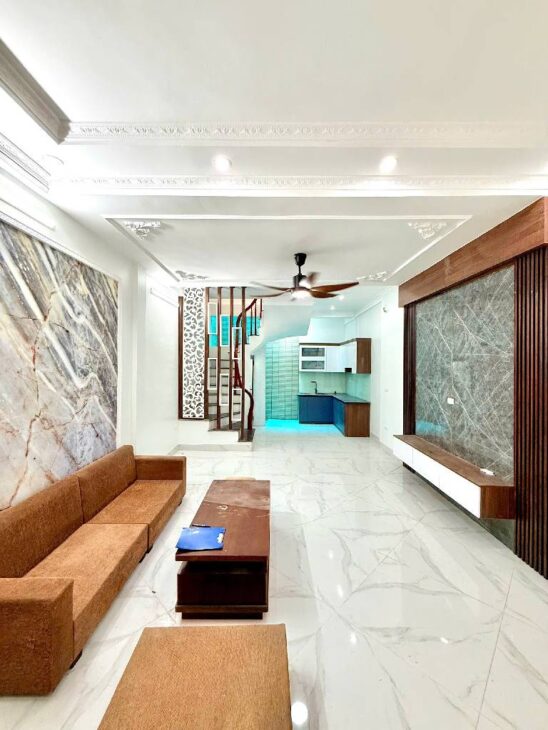 Bán nhà 40m2 Quận Thanh Xuân- Gần hồ, trường, chợ- Xách vali về ở ngay