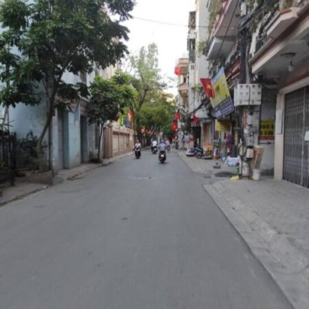 Bán nhà 40m2 Quận Thanh Xuân- Gần hồ, trường, chợ- Xách vali về ở ngay