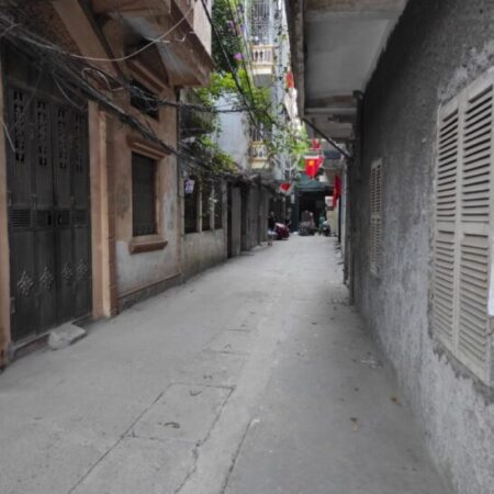 Bán nhà ngõ 1 Bùi Xương Trạch- Lô góc – Ngõ 3 gác tránh- 36m2 chỉ hơn 5đ