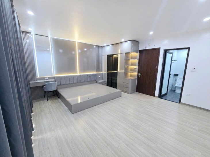 BÁN NHÀ MẶT NGÕ LẠC LONG QUÂN 55M² *7TẦNG THANG MÁY, 2 THOÁNG KINH DOANH – CHỈ 14,9 TỶ