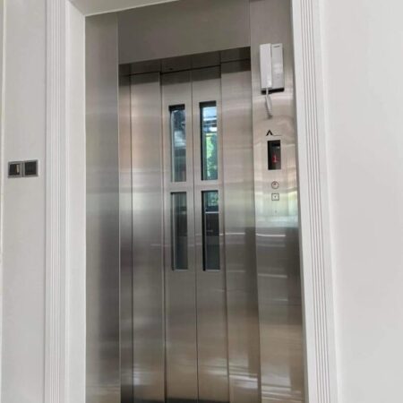 Mình cho thuê nhà đẹp, căn góc, Nguyễn Thị Định, 91m2x 4T vỉa hè 29 Tr