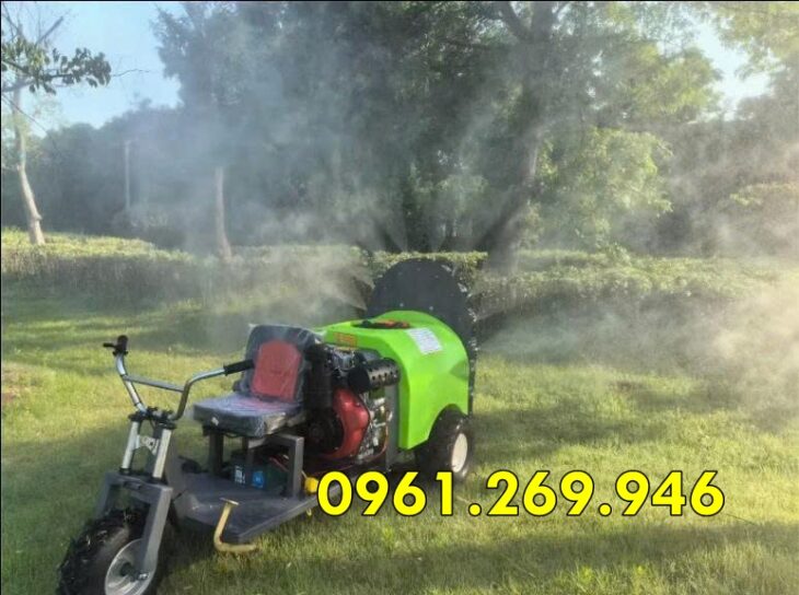 Xe phun thuốc di động ngồi lái Turbo PT300 bình 300L