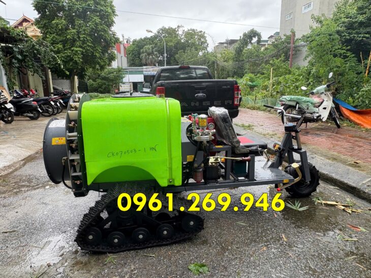 Xe phun thuốc di động ngồi lái Turbo PT300 bình 300L