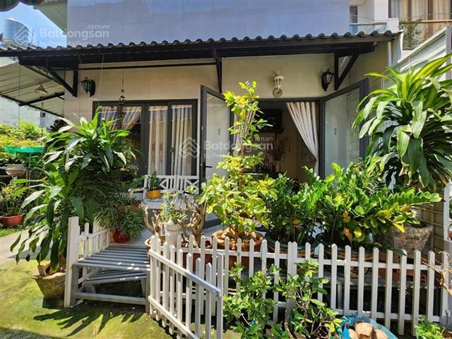 BÁN NHÀ LÔ GÓC – LÊ QUANG ĐỊNH – 140M² – 5PN – HẺM XE HƠI – 12.5 tỷ
