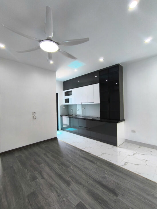 Bán nhà cực đẹp Thịnh Liệt, 6 tầng thang máy, ngõ 3 gác, 33m2, MT 4.2m giá 8.95 tỷ