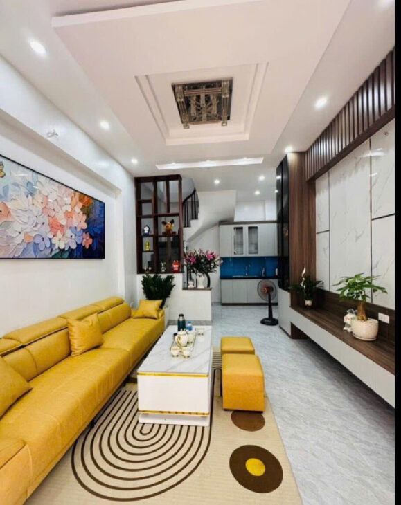 BAN NHÀ TRUNG TÂM HUYỆN , NGÕ NÔNG Ô TÔ ĐỖ CỬA 40m/ 5 TẦNG CHỈ 4 TỶ