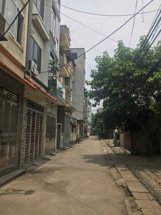 TT HUYỆN, NGÕ NÔNG Ô TÔ ĐỖ 5 TẦNG DÂN XÂY, THIẾT KẾ SANG, SỊN 45m2 CHỈ 5 TỶ.