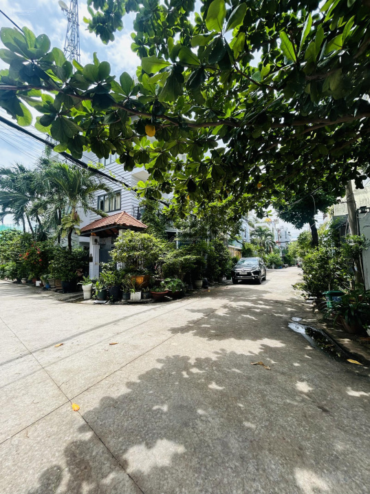 Bán lô đất trống KDC Kim Sơn , P.Tân Phong Quận 7,DT 235m2,gần trường ĐH, Tiện xây CHDV giá 21ty