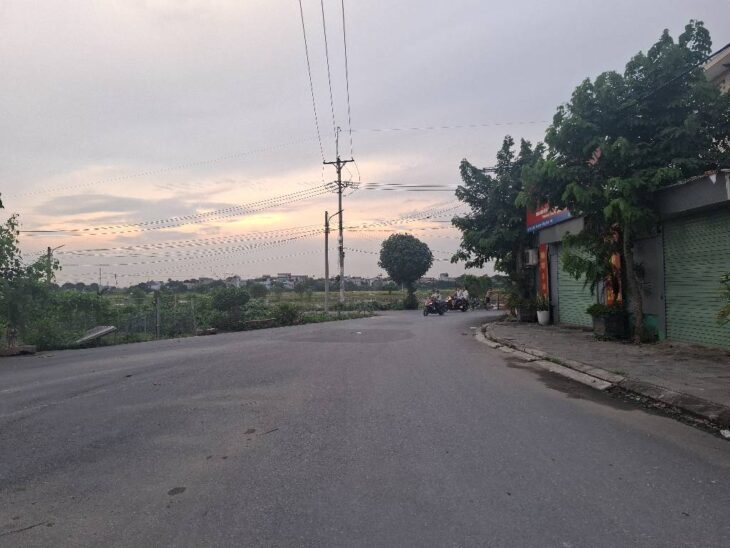 Bán Đất Đông Hội Đông Anh – Hàng xóm vin cổ Loa – Tái định cư bộ công an – 90m m mặt tiền 6m – oto