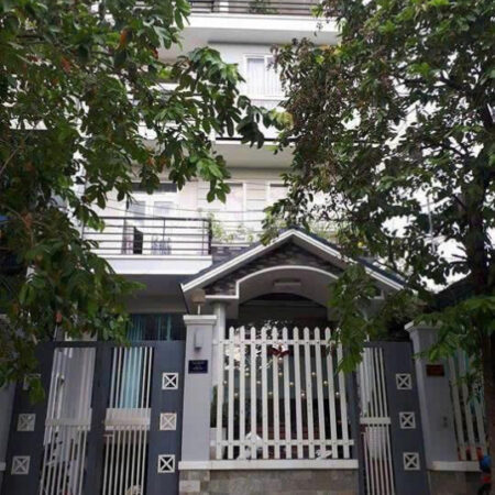 Nhà bán thiết kế đẹp, sang trọng MT đường Trần Bình Trọng, P1, Gò Vấp – 4.6 X 26 – 3 Tầng – 15 tỷ