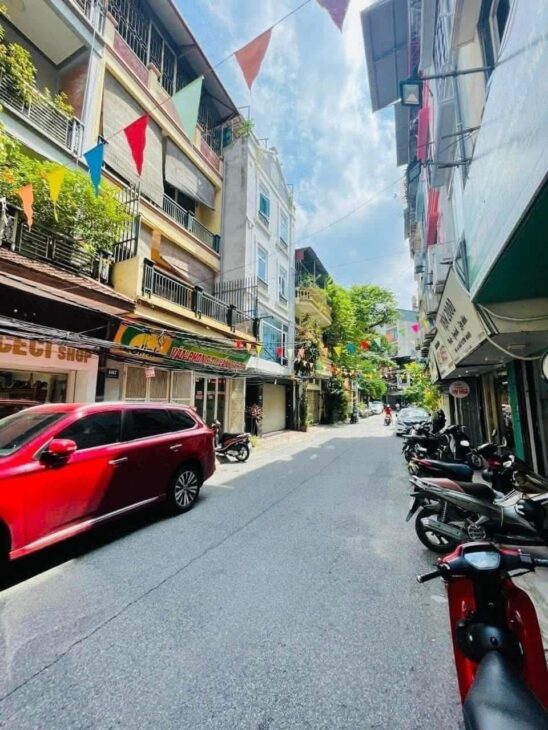 Cơ hội vàng nhỉnh 2 tỷ- Lô Góc- Tầng 1 – Kinh doanh cực đỉnh