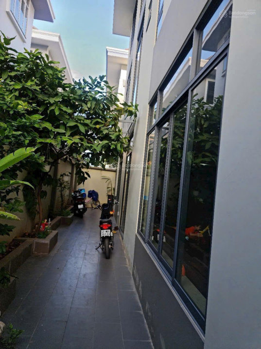 BIỆT THỰ ĐẸP LIÊN PHƯỜNG SÁT DỰ ÁN GLOBAL CITY BÁN GẤP