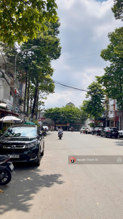 Bán Tòa nhà Hầm 5 tầng – 2 Mặt tiền Nguyễn Gia Trí P25, HĐT 80 triệu/th, DTS ~ 400m2. Chỉ 26.9 tỷ