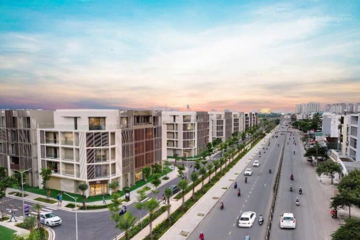 Bán nhà mặt tiền ngay Phạm Viết Chánh, P.19, Q. Bình Thạnh – Diện tích 10x40m, Kết cấu 5 tầng – Giá
