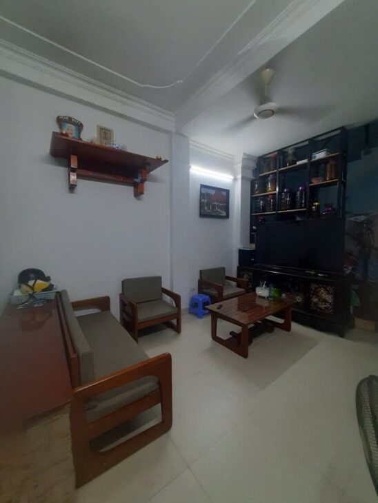 Bán nhà Hoàng Hoa Thám, Ba Đình, 49m2, 3 tầng, chỉ 12.3 tỷ