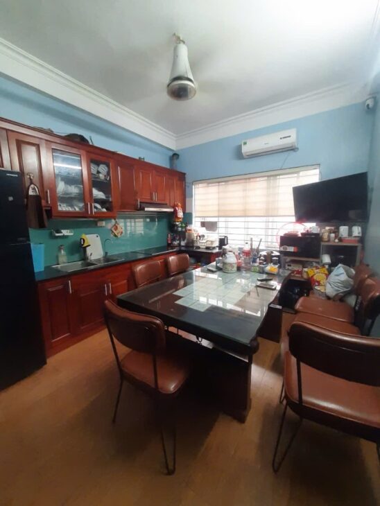 Bán nhà Hoàng Hoa Thám, Ba Đình, 49m2, 3 tầng, chỉ 12.3 tỷ