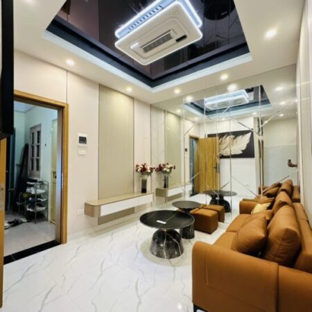 CHUNG CƯ CẦU GIẤY – VỊ TRÍ VIP- Ô TÔ ĐỖ CHÂN TOÀ NHÀ – FULL NỘI THẤT- 3.95T- SẴN SỔ