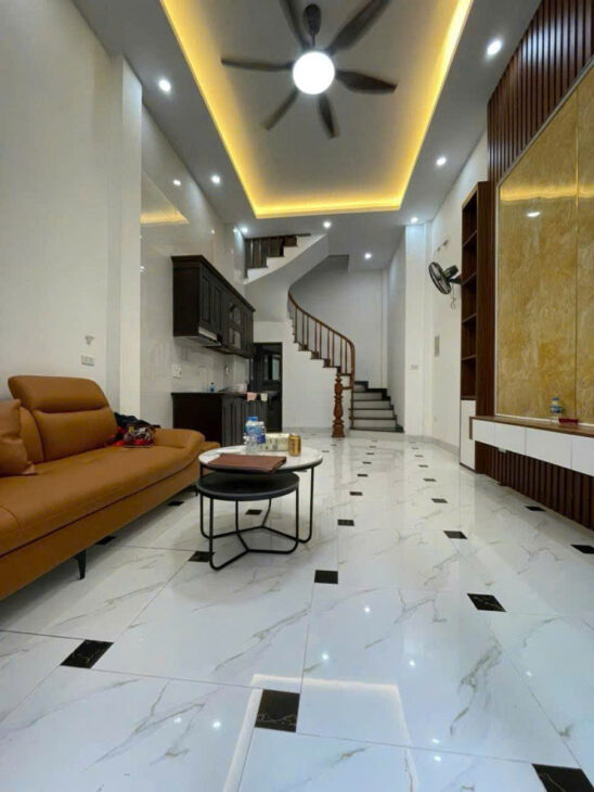 NHÀ MỚI HOÀNG MAI – NGÕ THOÁNG – 15M RA MẶT PHỐ 30m2 5 tầng mt 4m Giá 7.8 tỷ