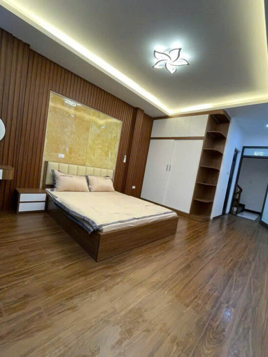 NHÀ MỚI HOÀNG MAI – NGÕ THOÁNG – 15M RA MẶT PHỐ 30m2 5 tầng mt 4m Giá 7.8 tỷ