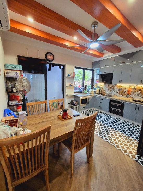 MẶT PHỐ QUAN NHÂN KINH DOANH – THANG MÁY Dt 84m2 5 tầng mặt tiền 5m Giá 32tỷ