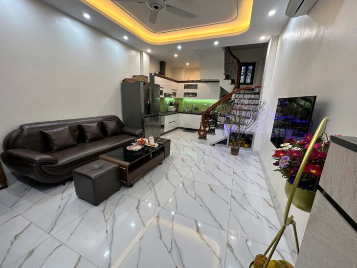 BÁN NHÀ HỒ TÙNG MẬU QUẬN BẮC TỪ LIÊM NHÀ ĐẸP DÂN XÂY NGÕ RỘNG NÔNG GẦN PHỐ THOÁNG TRƯỚC SAU 7,5 TỶ