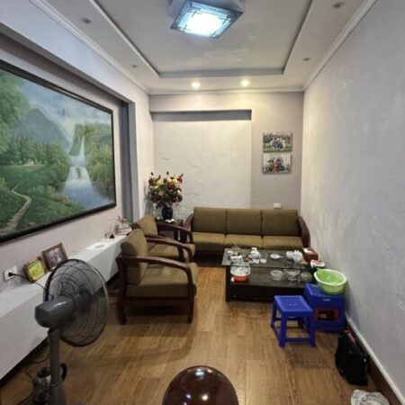 Bán nhà Hoàng Hoa Thám, Ba Đình, lô góc, mặt ngõ, 38m2, 4 tầng, Mt 3.9m, chỉ 8.8 tỷ