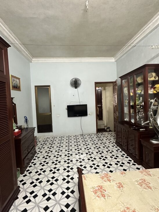 Bán nhà Hoàng Hoa Thám, Ba Đình, lô góc, mặt ngõ, 38m2, 4 tầng, Mt 3.9m, chỉ 8.8 tỷ