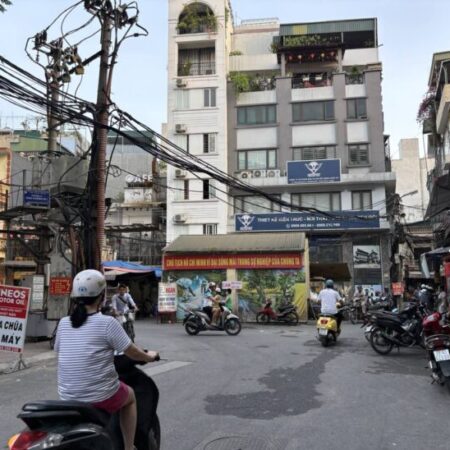 BÁN NHÀ KHƯƠNG HẠ Ô TÔ TRÁNH – KINH DOANH ĐỈNH- VỊ TRÍ ĐẸP 200M MẶT TIỀN 11M 54,4 TỶ BÁN NHÀ KHƯƠNG HẠ Ô TÔ TRÁNH – KINH DOANH ĐỈNH- VỊ TRÍ ĐẸP 200M MẶT TIỀN 11M 54,4 TỶ