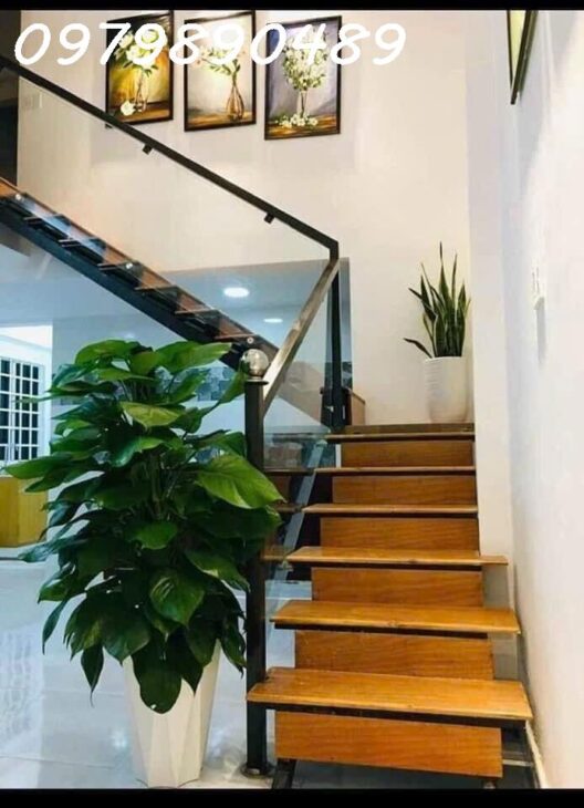 Cần bán nhà mặt tiền Nguyễn Chí Thanh – Hải Châu, 82 m2, 3 tầng, giá hơn 8 tỷ