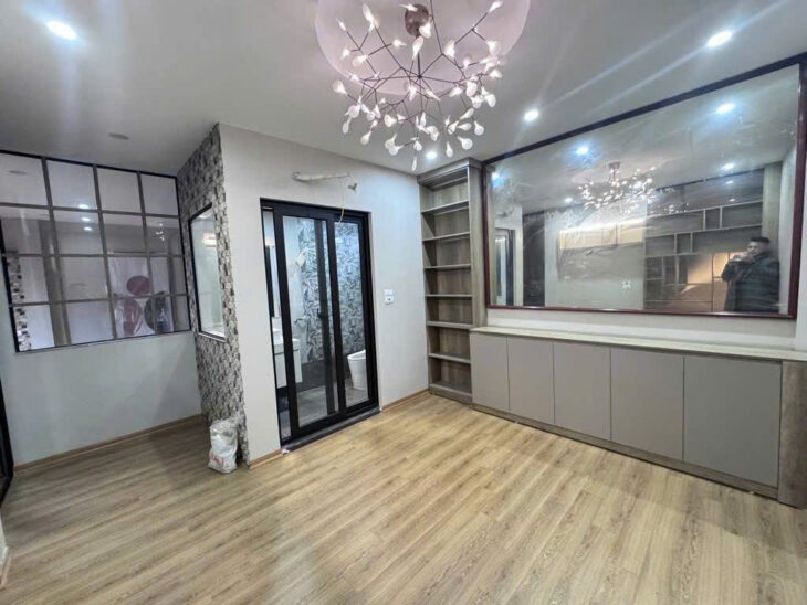 Bán nhà đẹp Nguyễn Văn Cừ-55m- 5 tầng – mặt tiền rộng- oto- tiện ích ngập trân nhỉnh 11 tỷ ( Thương