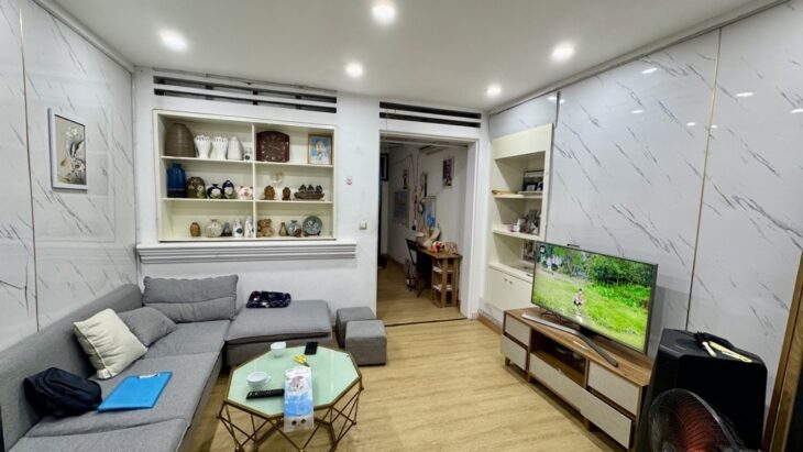 Bán Đất tặng nhà Ngọc Lâm 65m mặt tiền 4,6m 3 tầng đủ công năng -nhỉnh 5 tỷ (thương lượng)
