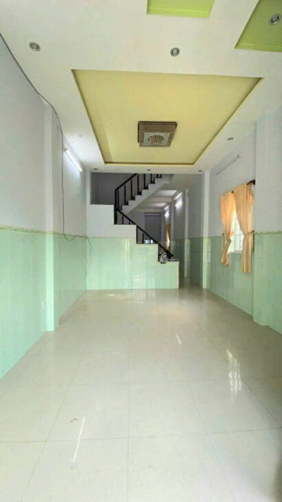 BÁN NHÀ MẶT TIỀN PHƯỜNG BẮC NHA TRANG. (ĐƯỜNG 3 XE HƠI)