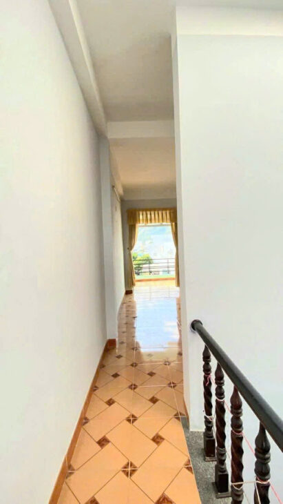 BÁN NHÀ MẶT TIỀN PHƯỜNG BẮC NHA TRANG. (ĐƯỜNG 3 XE HƠI)