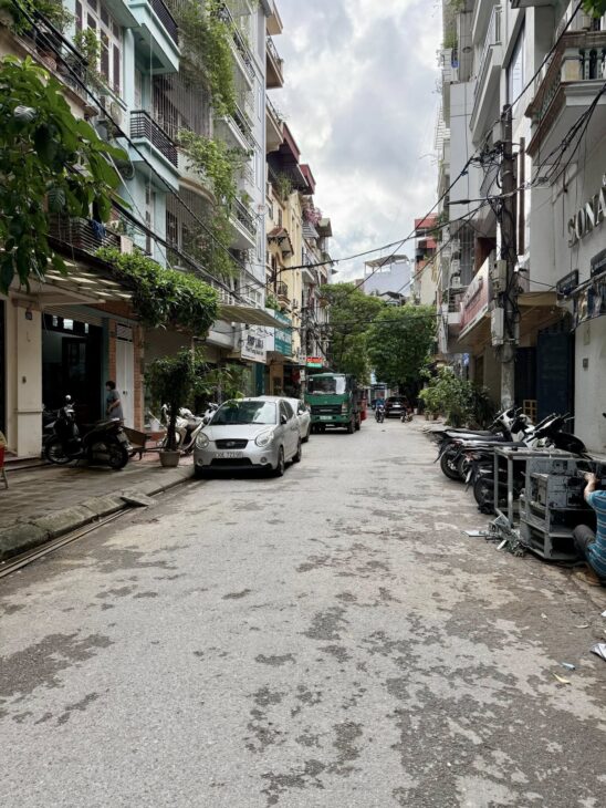 BÁN NHÀ TRUNG TÂM QUẬN ĐỐNG ĐA 7 TẦNG THANG MÁY KINH DOANH Ô TÔ TRÁNH 50M 23 TỶ