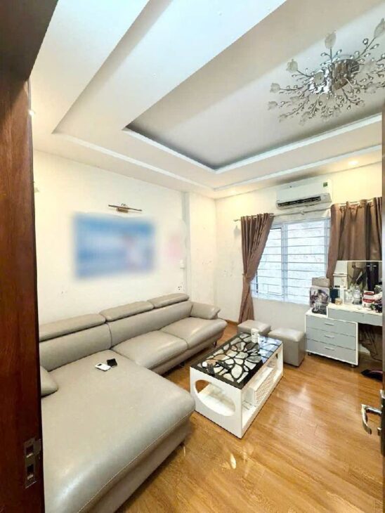 Bán nhà Yên Hòa, Cầu Giấy, 30m2, 5 tầng, Mt 5.2m, chỉ 8.1 tỷ