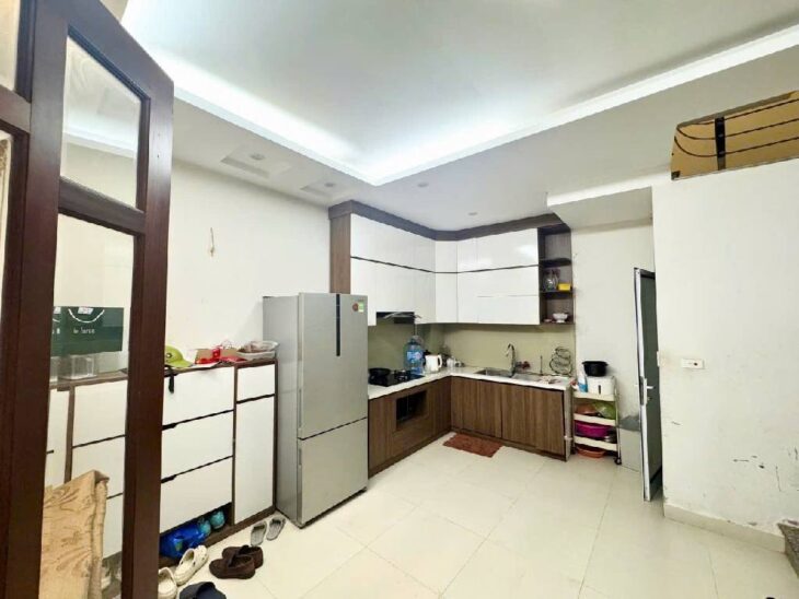 Bán nhà Yên Hòa, Cầu Giấy, 30m2, 5 tầng, Mt 5.2m, chỉ 8.1 tỷ
