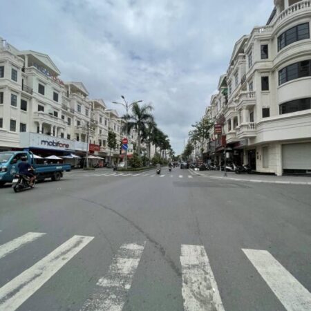 Bán Toà Nhà Xây Dựng Khai Thác Hết Công Năng