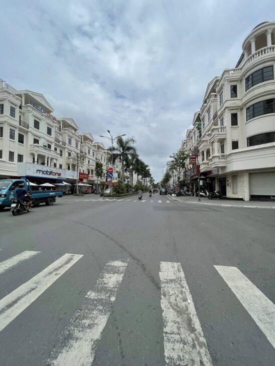 Bán Toà Nhà Xây Dựng Khai Thác Hết Công Năng