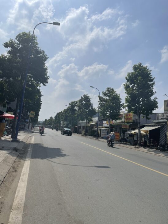 Bán gấp nhà mặt tiền 24x78m giá 115 tỷ Đường Lê Thị Hà