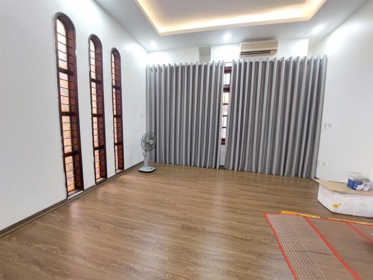 Bán nhà mặt phố Ngọc Lâm, Long Biên 68m2, 5 tầng, giá chỉ nhỉnh 20 tỷ