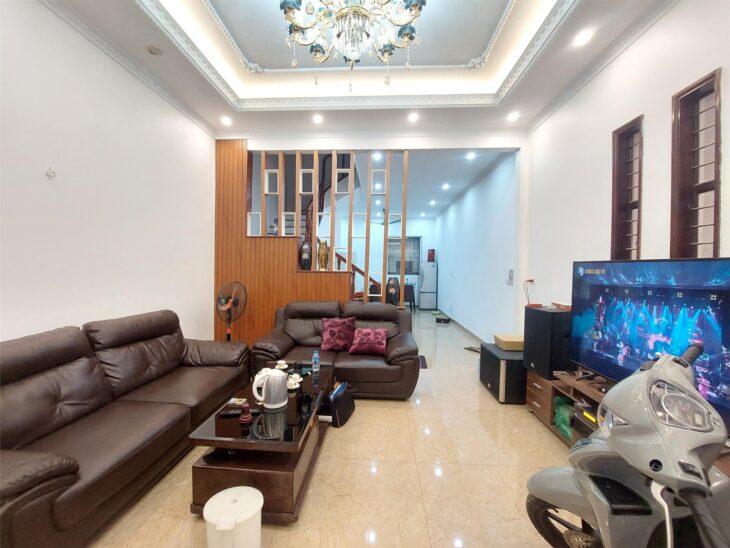 Bán nhà mặt phố Ngọc Lâm, Long Biên 68m2, 5 tầng, giá chỉ nhỉnh 20 tỷ