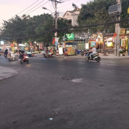 Bán nhà mặt tiền 5,5x33m giá 16,9 tỷ Đường Tô Ký