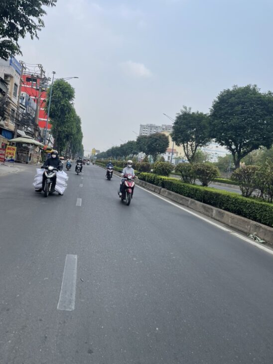 Bán nhà mặt tiền 17x49m giá 145 tỷ Đường Trường Chinh