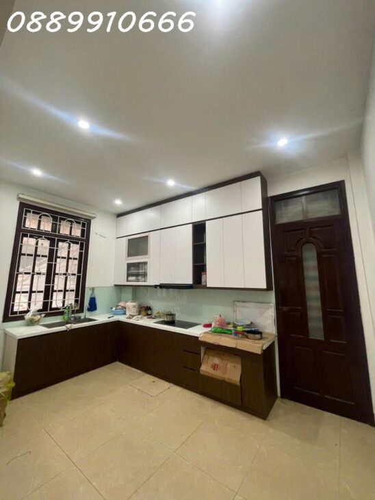 Siêu hiếm Hoàng Ngân 55m2 nhà kiên cố 4 tầng, cách oto 20m, gần hồ điều hoà giá 10.5 tỷ