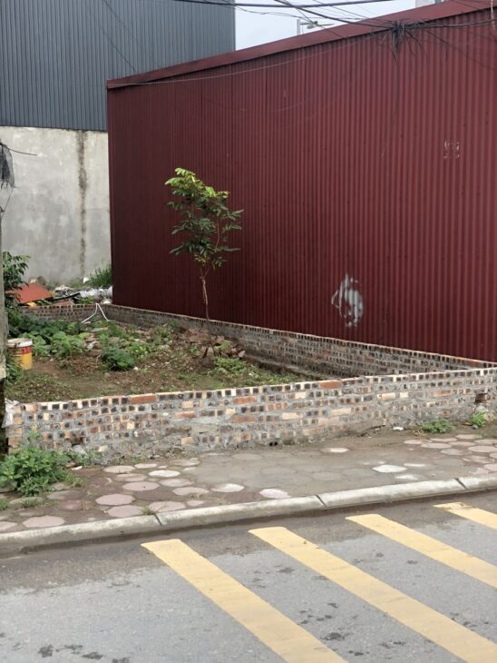 ĐẦU TƯ ĐINH ( ĐẤT ĐA TỐN ). ĐƯỜNG TRỤC CHÍNH-Ô TÔ NGỦ TRONG NHÀ- HÀNG XÓM VIN & ECO. 52M2 GIÁ 2,8 TỶ