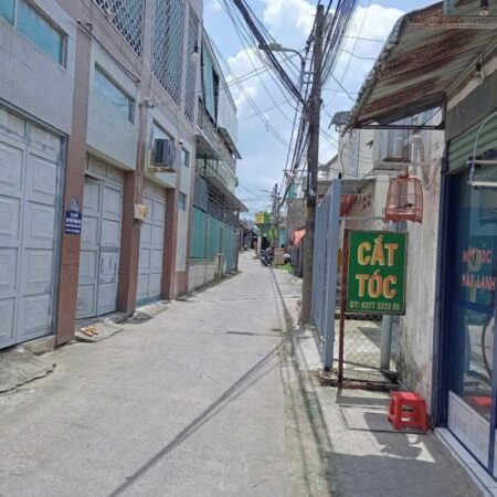 Nhà 2 mặt tiền chợ Long Thạnh Mỹ, 85m2, giá 5.2 tỷ