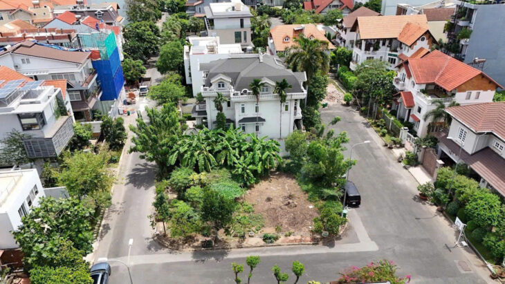 Bán nhanh lô đất khu Compound Thảo Điền 1, Nguyễn Văn Hưởng, Quận2