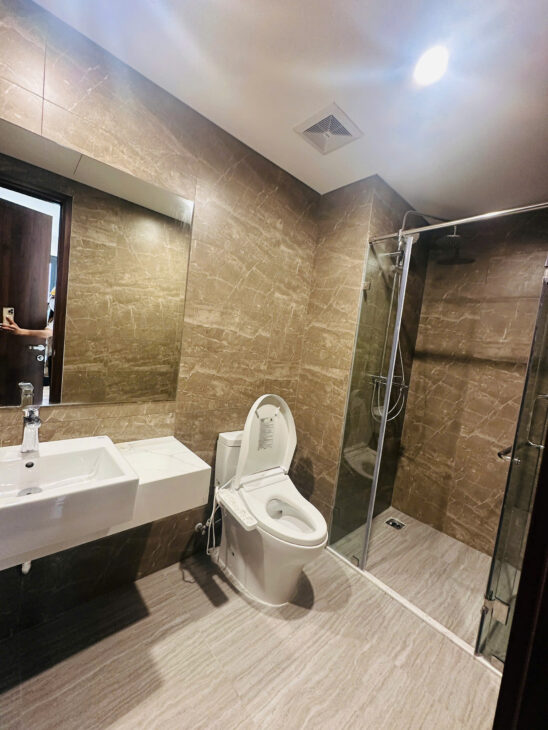 Chính chủ bán căn hộ 2 phòng ngủ, 2 vệ sinh tại tòa Zurich 2 vinhomes ocean park 1 63,2m2 Căn Góc