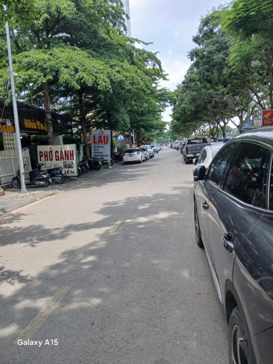 HÓT CHỦ GIẢM CHẢO GẦN 1 TỶ – LIỀN KỀ DƯƠNG NỘI – PHÂN LÔ Ô TÔ – MẶT TIỀN 5M – KINH DOANH ĐỈNH –