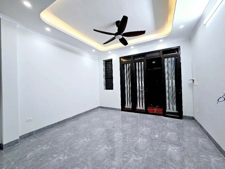 NHÀ YÊN PHỤ – 23m² x 5 TẦNG – GẦN HỒ TÂY – GIÁ 7.5 TỶ